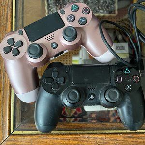 PS4 Wireless Controllers